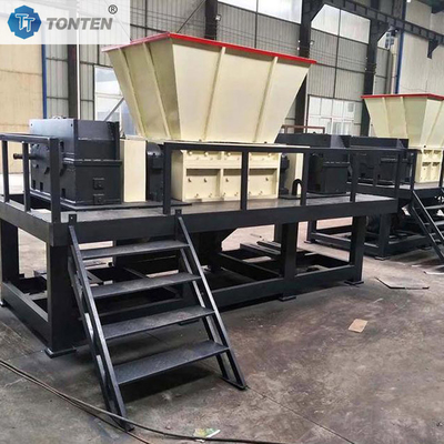 Ağır Hizmet Tipi Çift Şaftlı Parçalayıcı Otomatik Ahşap Çelik Öğütme Parçalayıcı Makinesi